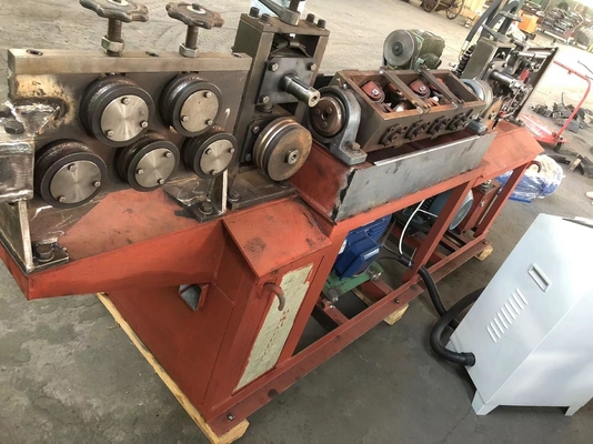 Automatische snelmachine voor het rechtlijnen en snijden van 5-12 mm staal